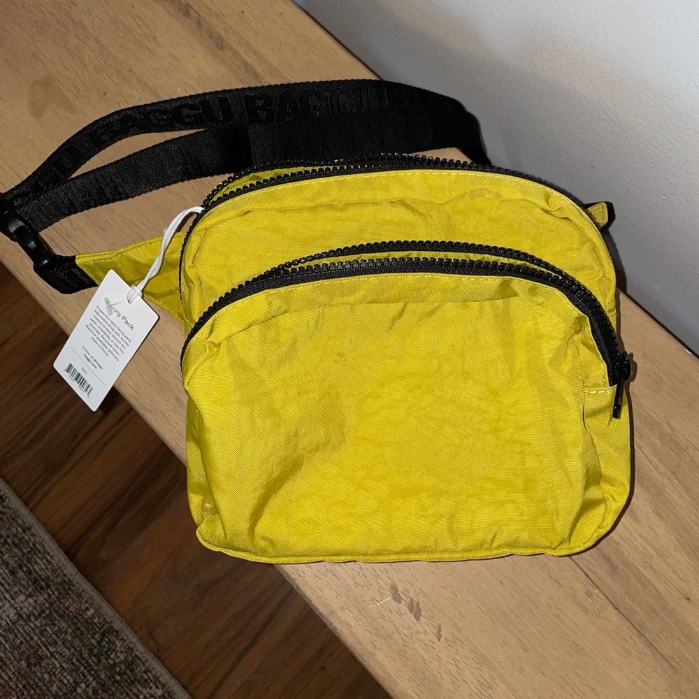 BAGGU Fanny Pack in Sour